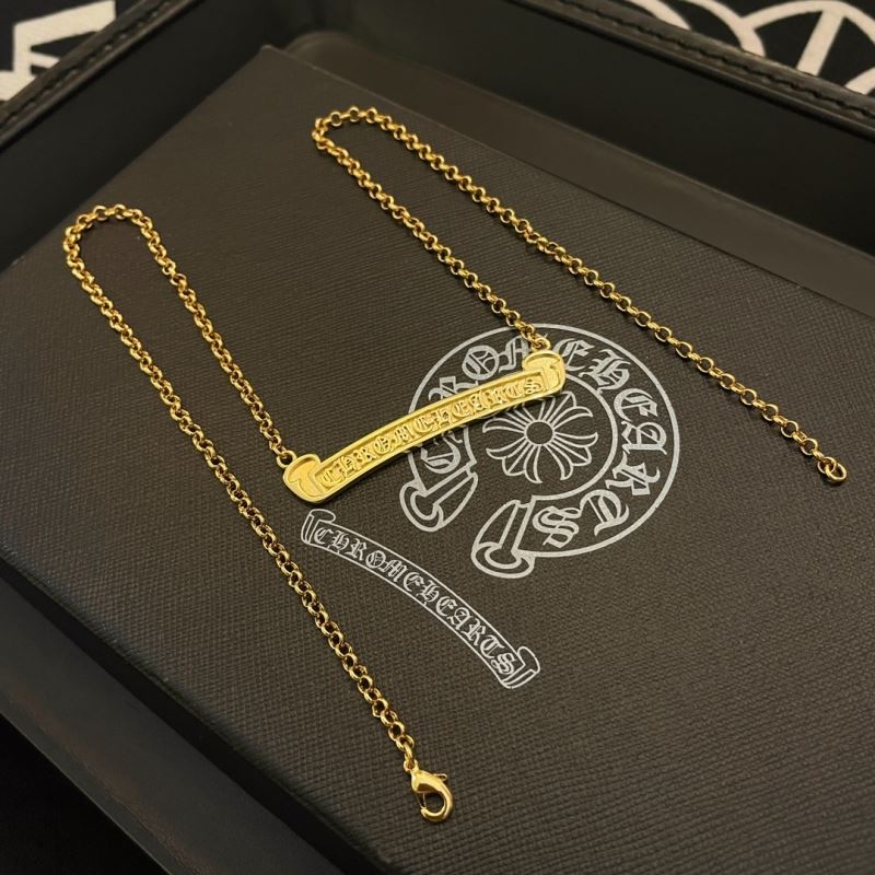 Ch*0me He**ts necklaces